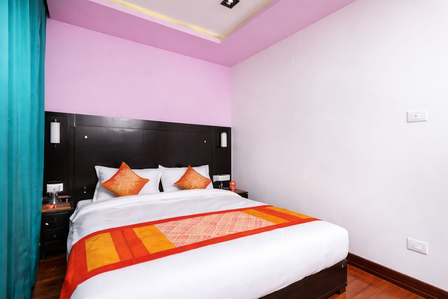 Group package deluxe room in Kodaikanal